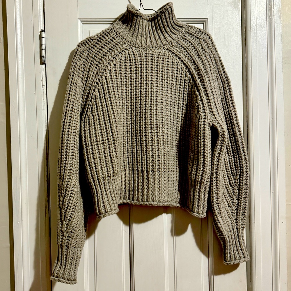 H&M Ribbed turtleneck pullover, light khaki, size S